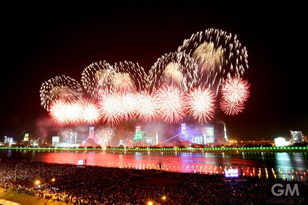 gigamen_World_Fireworks_Displays06